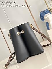 Louis Vuitton Bloom PM Bag - 4