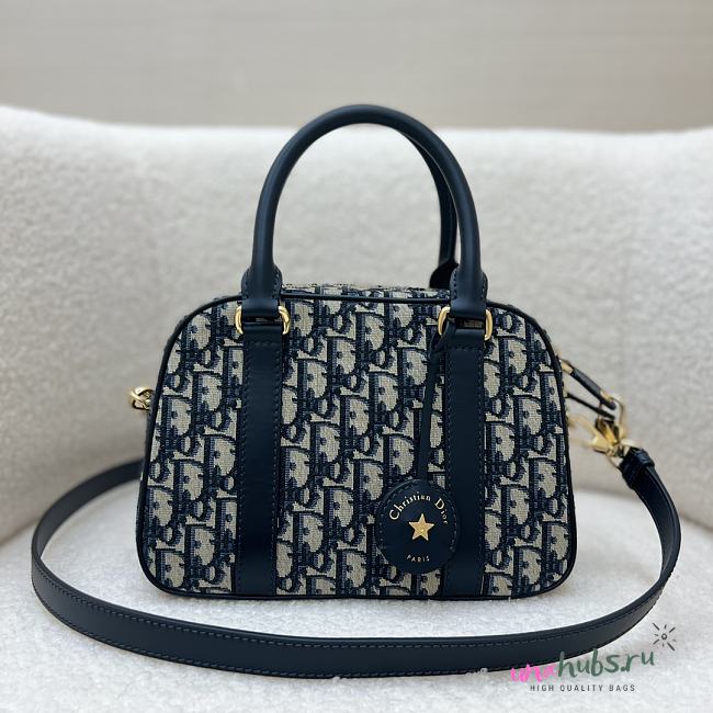 Dior Medium D-Vibe Bowling Bag Blue Dior Oblique Jacquard 25 x 16 x 9.5cm - 1