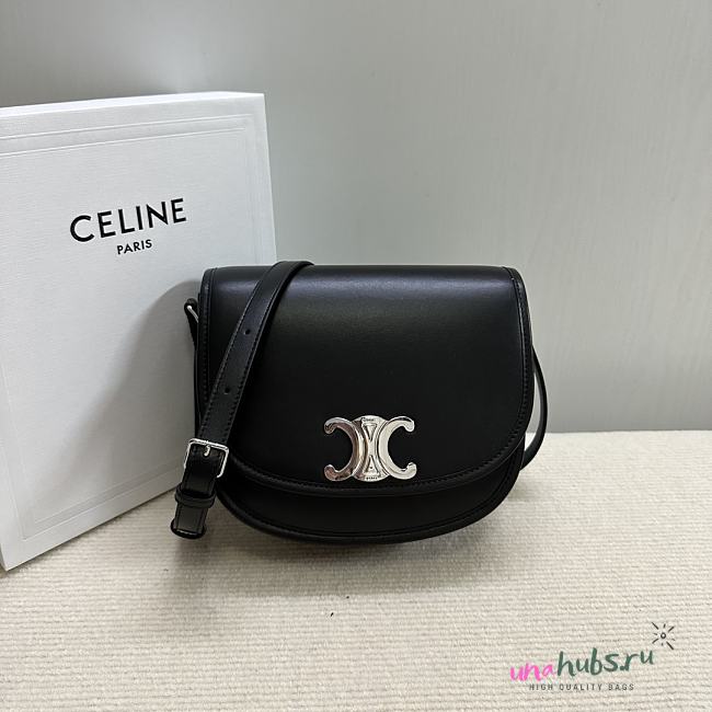 CELINE BESACE TRIOMPHE black bag - 22 X 20 X 5CM - 1