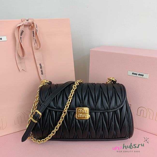 Miu Miu Matelassé nappa leather shoulder bag 24x13.5x9cm - 1