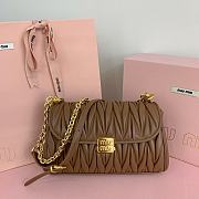 Miu Miu Matelassé nappa leather shoulder bag 24x13.5x9cm - 3