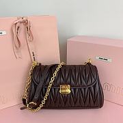 Miu Miu Matelassé nappa leather shoulder bag 24x13.5x9cm - 2