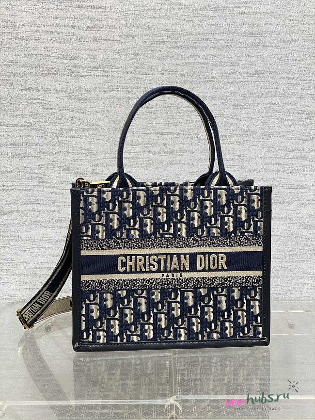 Dior Small Dior Book Tote Oblique Embroidery and Calfskin - 26.5 x 22 x 14 cm - 1