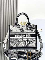 Dior Small Dior Book Tote Latte and Black Dior Zodiac Embroidery with Black Calfskin - 26.5 x 22 x 14 cm - 1
