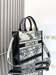 Dior Small Dior Book Tote Latte and Black Dior Zodiac Embroidery with Black Calfskin - 26.5 x 22 x 14 cm - 5