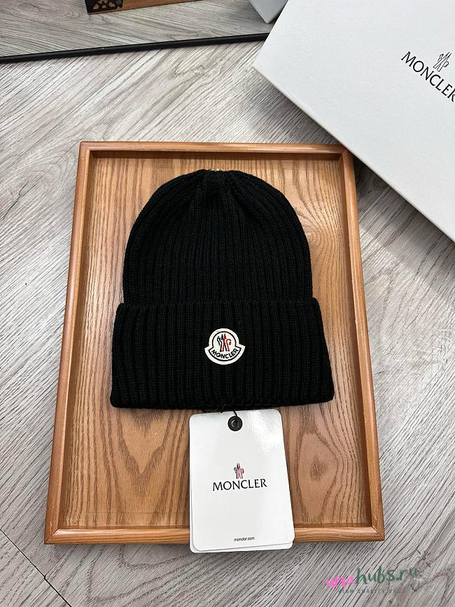 Moncler Logo Patch Knitted Beanie - 1