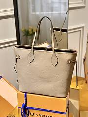 Louis Vuitton Neverfull MM Taupe Empreinte Bag 31x28x14cm - 1