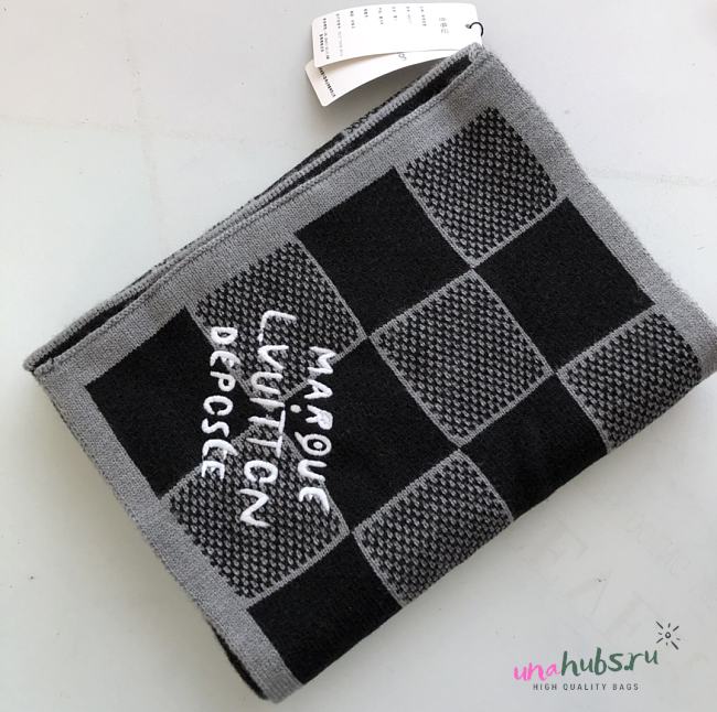 Louis Vuitton Damier Heritage Scarf 180 x 30 cm - 1