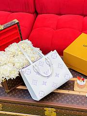 	 Louis Vuitton OnTheGo Monogram Empreinte Bicolor  - 35 x 27 x 14 cm - 3