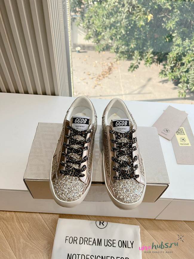 Golden Goose Low-top sneakers gold - 1