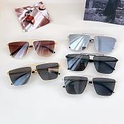 Versace Eyewear oversize-frame sunglasses - 1