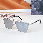Versace Eyewear oversize-frame sunglasses - 2