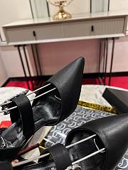 	 Christian Louboutin Giddylina Leather Pump - 4