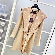 Louis Vuitton Belted Double Face Hooded Wrap coat - 5