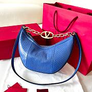 Valentino garavani Small VLogo Moon Hobo Bag - 29 x23 x11cm - 6