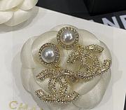Chanel Gold & Pearl Earrings - 3