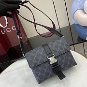 Gucci Super mini GG bag in black Supreme canvas - 18.5x 13.5x7cm - 6