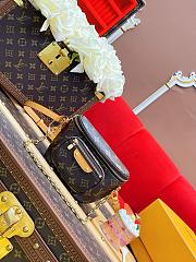 Louis Vuitton Mini Bumbag M82335 Monogram Canvas 12x9.5x17cm - 1