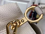 	 Louis Vuitton Capucines Mini Off White Bag - 21 x 14 x 8 cm - 6