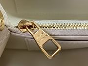 	 Louis Vuitton Capucines Mini Off White Bag - 21 x 14 x 8 cm - 4