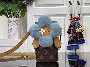 Louis Vuitton Vivienne Snow Show Bag - 17.5 x 4.5 x 10cm - 1