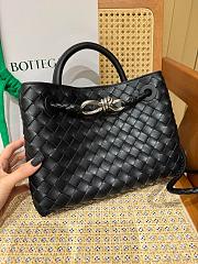 Bottega Veneta Small Chain Andiamo Black Bag 25x20x10cm - 2