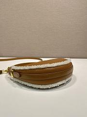 Black Prada Arqué Small Shearling Cognac Bag 22x18.56cm - 3