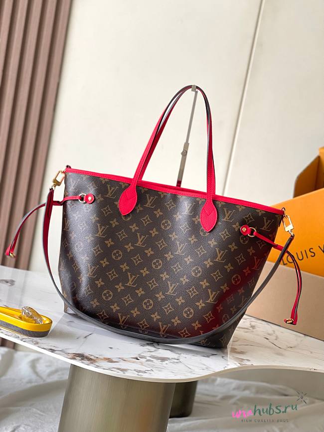 Louis Vuitton Neverfull Bandoulière Inside Out Red 28 x 14 x 31cm - 1