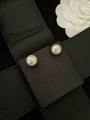 Chanel Pearl CC Earrings - 4