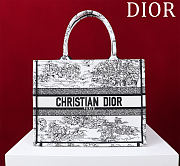 	 Dior Book Tote Medium Dior Book Tote in 8 colors - 36cm - 5