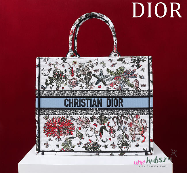 	 Dior Book Tote Large Dior Book Tote in 8 colors - 42cm - 1