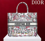 	 Dior Book Tote Large Dior Book Tote in 8 colors - 42cm - 6