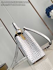 Louis Vuitton Capucines Crocodile White Bag - 17.3 x 9 x 27 cm - 4
