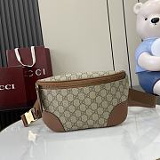 Gucci GG Emblem small belt bag in black fabric 28x 17x 6cm - 2