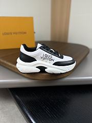 Louis Vuitton Sneakers 03 - 1