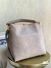 Louis Vuitton Maida Hobo Bag in taupe 33x16x30cm - 3