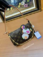 Louis Vuitton Pochette Accessoires LV x TM Panda 22 x 13 x 4 cm - 1