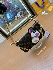 Louis Vuitton Pochette Accessoires LV x TM Panda 22 x 13 x 4 cm - 5