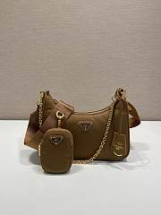 Prada Re-edition 2005 Re-nylon Bag Brown 22*12*6cm - 1