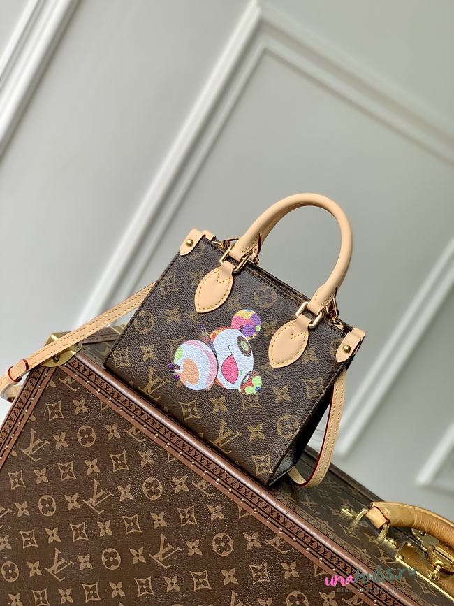 Louí Vuitton x TM OnTheGo BB Monogram Canvas - 18x8.5x15cm - 1