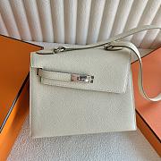 Hermes Kelly Sellier 20 Mini en Desordre Epsom White - 2
