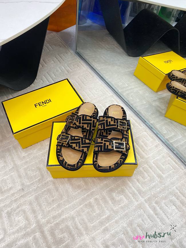 Fendi Feel Fabric Slides  - 1