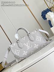 Louis Vuitton Onthego East West Gray Monogram Bag  - 1