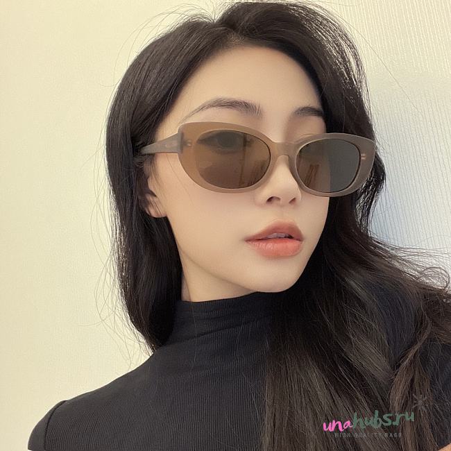 YSL Sunglasses with chain - 1