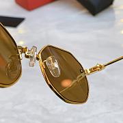 VALENTINO GARAVANI EYEWEAR Rockstud geometric-frame Sunglasses - 4