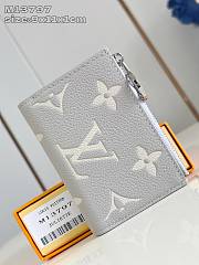 Louis Vuitton Lisa Wallet - 9 x 11.5 x 1.5CM - 5