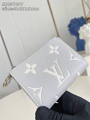 Louis Vuitton Lisa Wallet - 9 x 11.5 x 1.5CM - 4