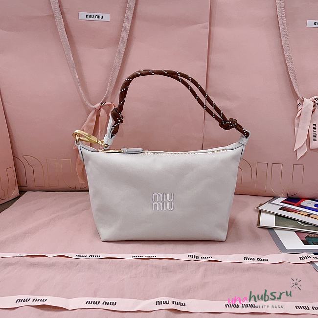 Miu Miu Plaster Gabardine Pouch 19cm*14cm*10cm - 1