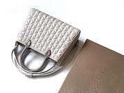 	 Bvlgari Serpentine White Duo Top Handle - 21.5 X 15 X 6cm - 4