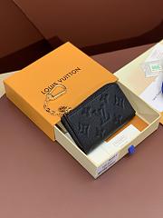 Louis Vuitton Noa Key Holder M83612 11x7x1.5cm - 2